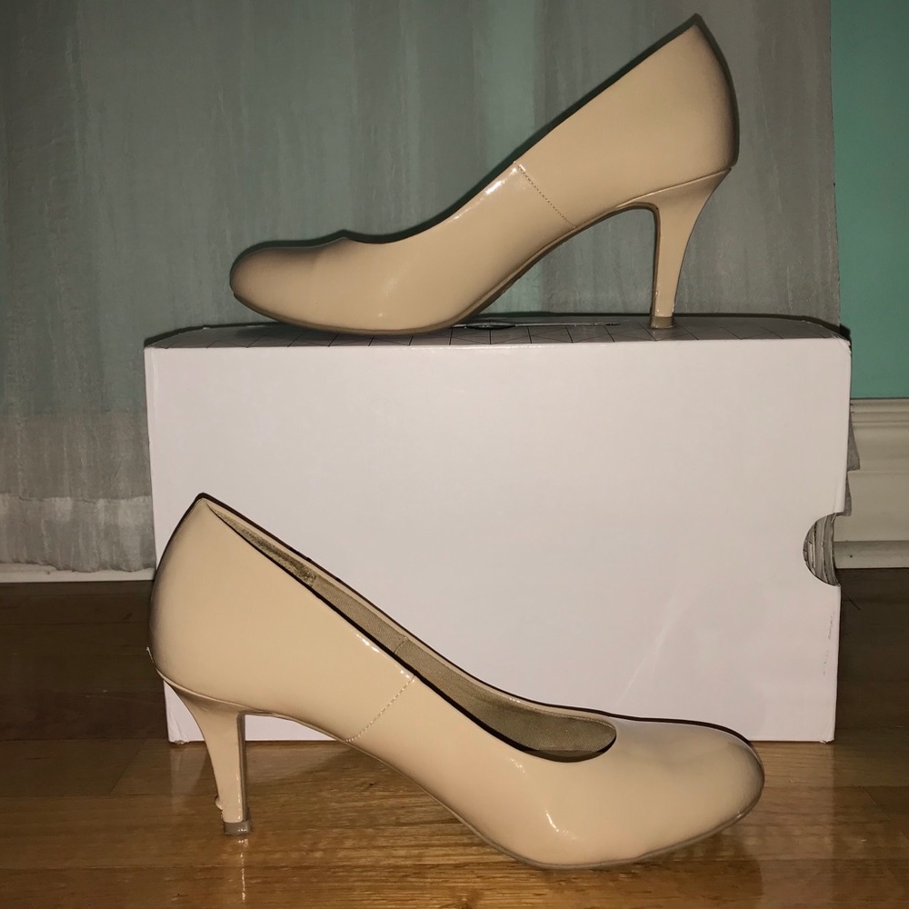 Nude Heels - size 7.5